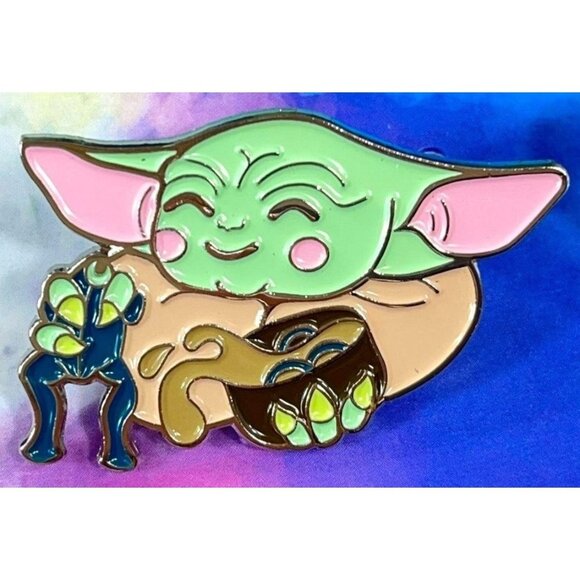 Grogu Yoda Lapel Pin Star Wars Frog Soup Brooch Pin Accessories Jewelry Badge - Picture 1 of 5